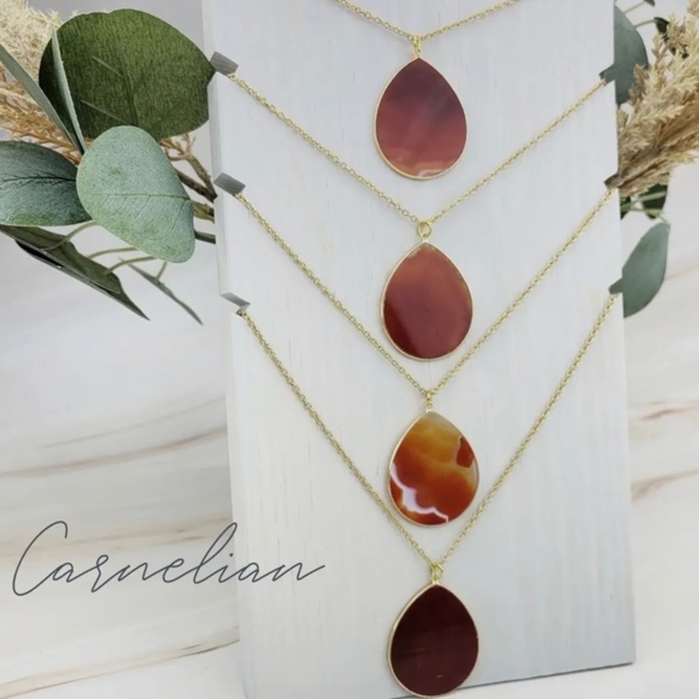 Natural Carnelian Gemstone Teardrop Pendant Necklace